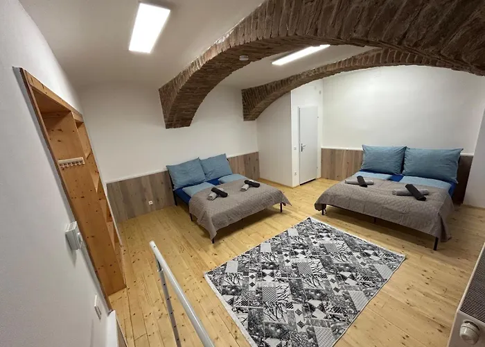Cozy 5th District * Viena